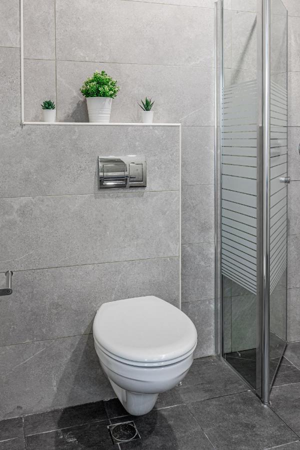 City Center Family Relax Apartment 네타니아 외부 사진