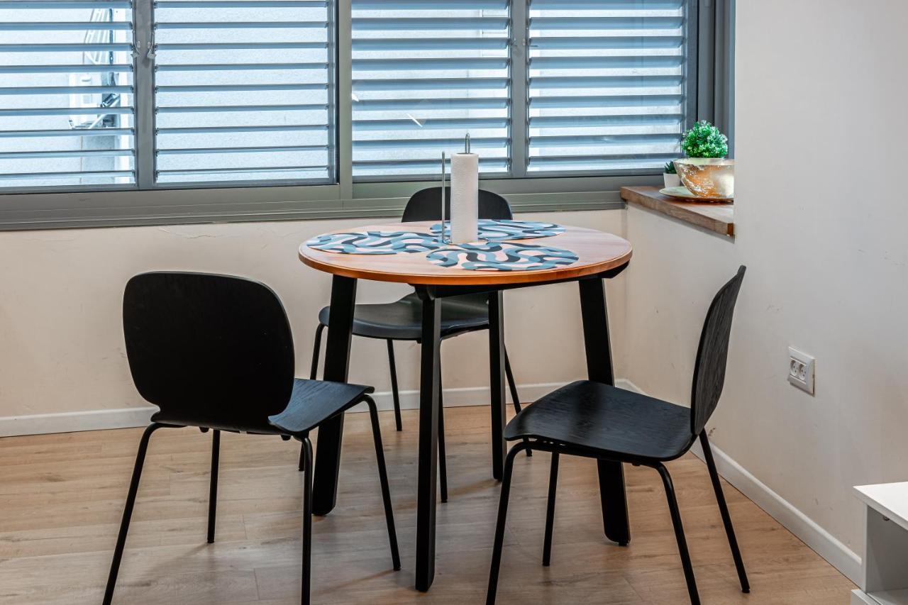City Center Family Relax Apartment 네타니아 외부 사진